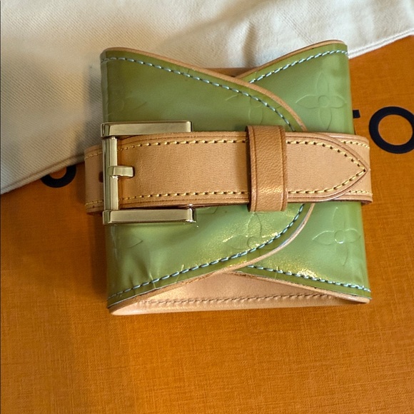 Louis Vuitton Monogram Vernis Lafayette Street Bangle Bracelet - Picture 4 of 12